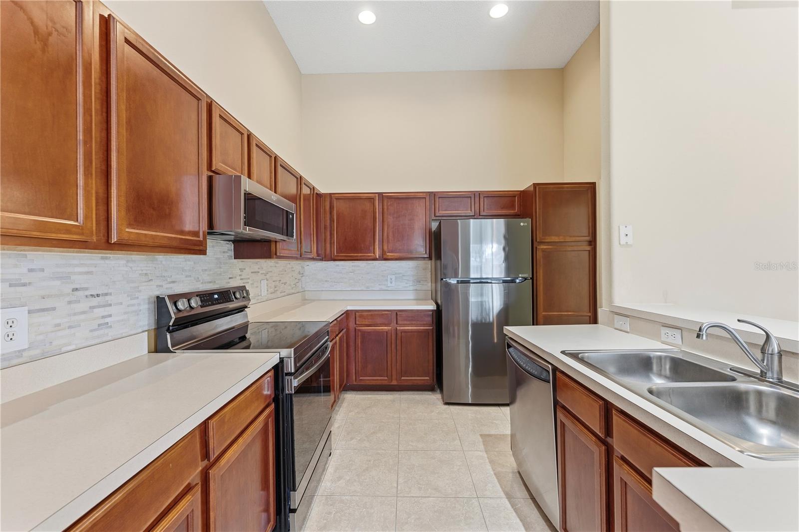 Image 8 of 29 For 2047 Island Brook Lane