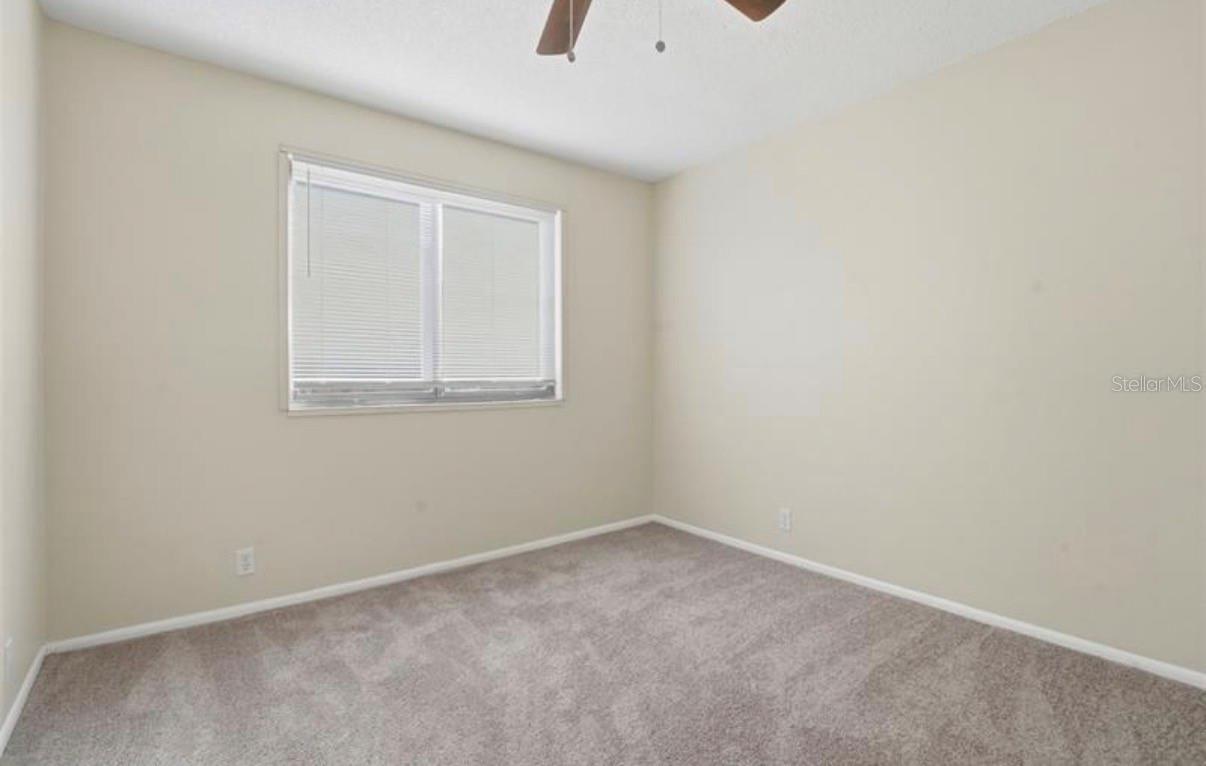 Image 20 of 24 For 30 Moree Loop 37