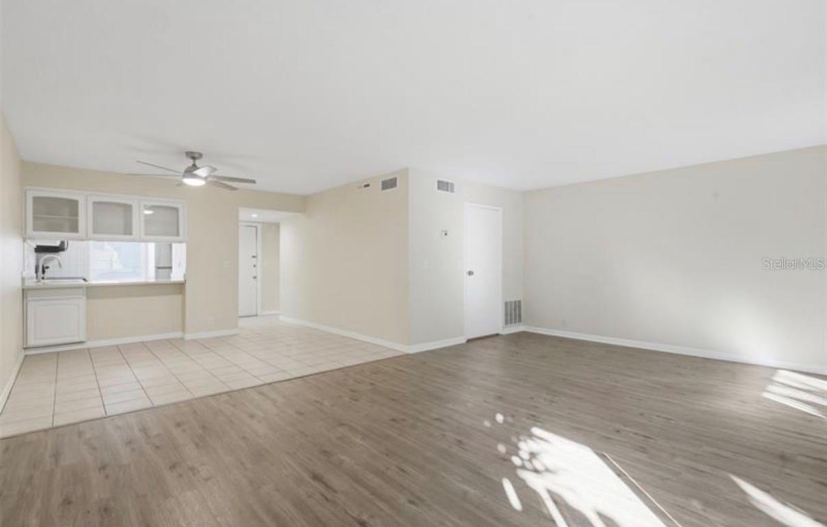 Image 7 of 24 For 30 Moree Loop 37