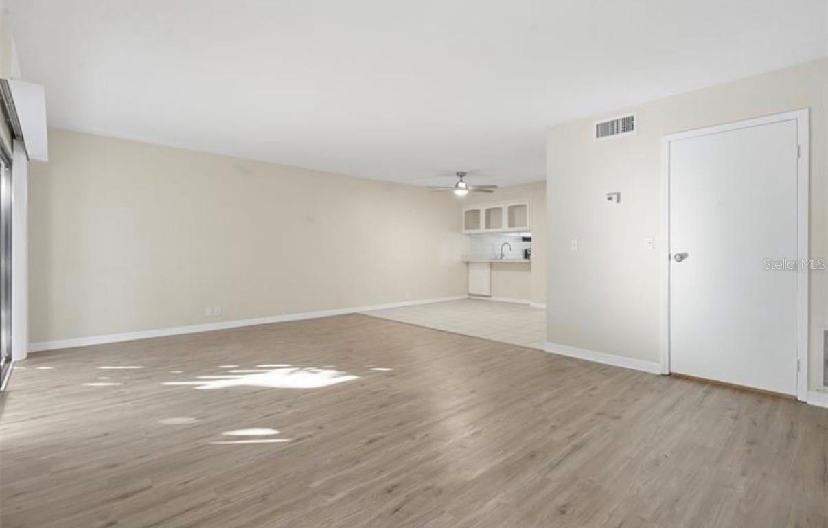 Image 9 of 24 For 30 Moree Loop 37