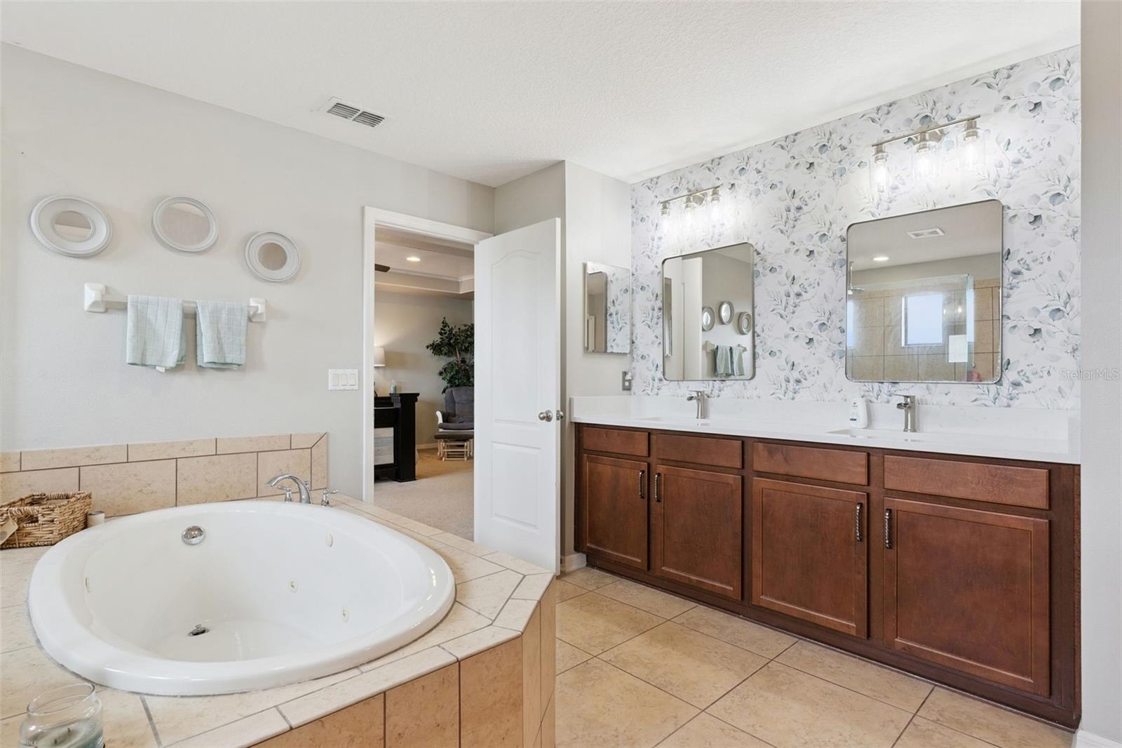 Image 22 of 57 For 4293 Bugle Street