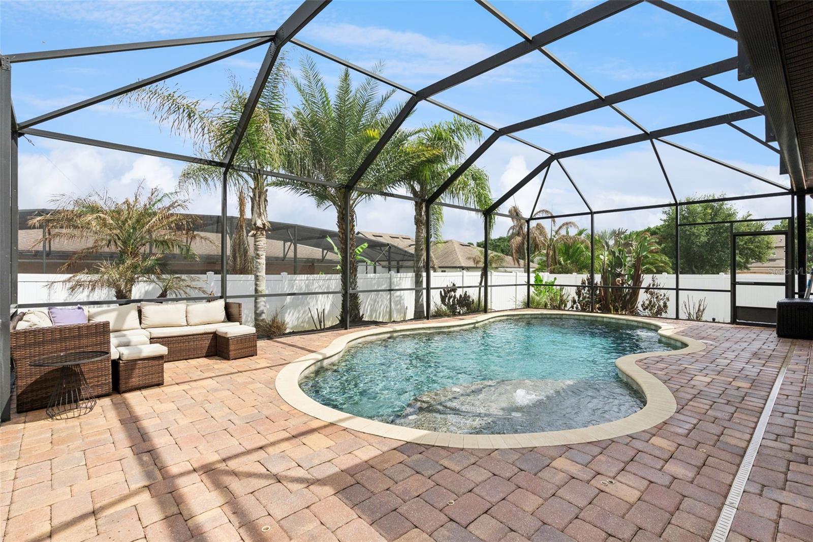 Image 4 of 57 For 4293 Bugle Street