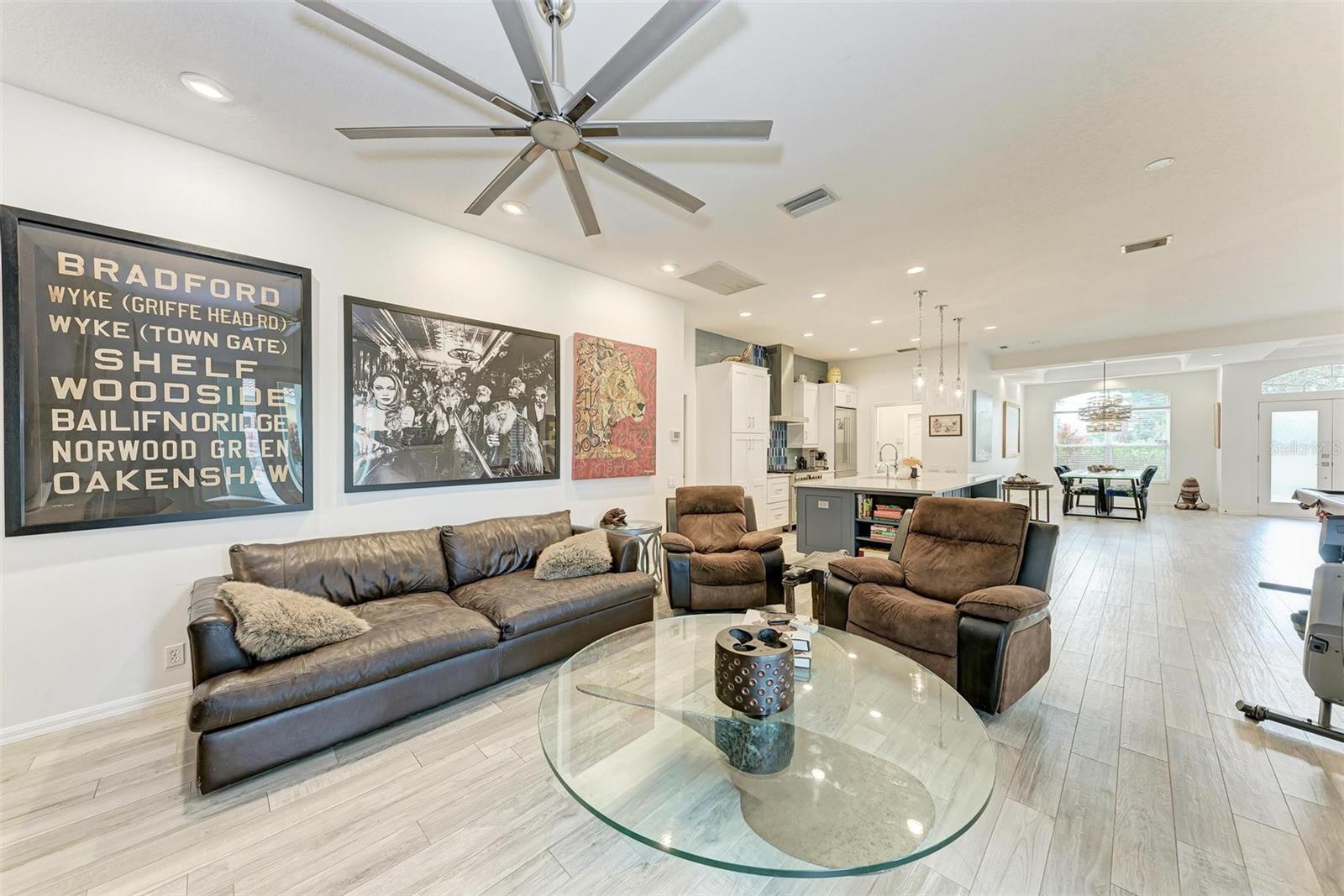 Image 11 of 50 For 7419 Roxye Lane