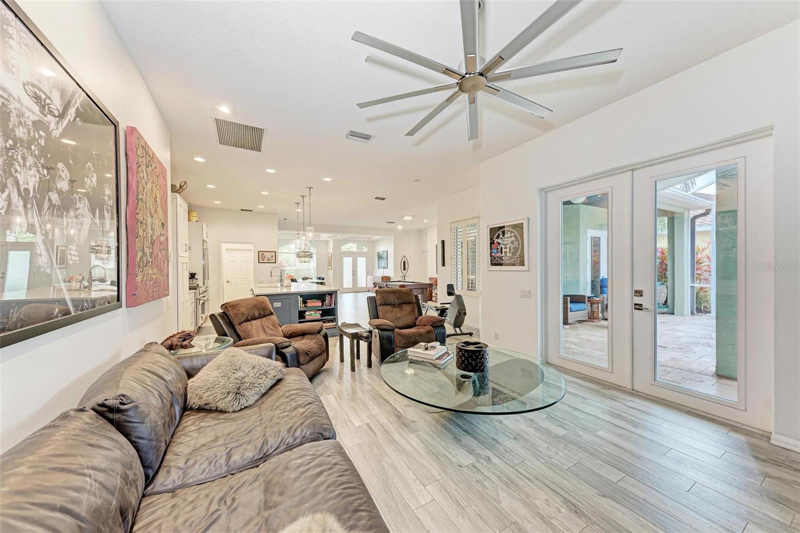 Image 12 of 50 For 7419 Roxye Lane