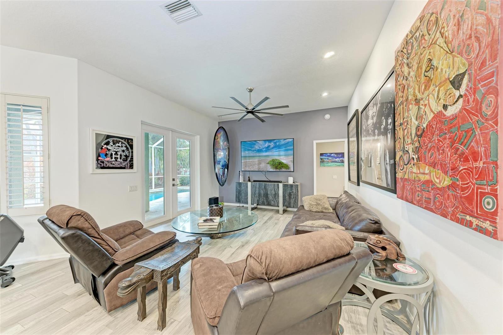 Image 9 of 50 For 7419 Roxye Lane