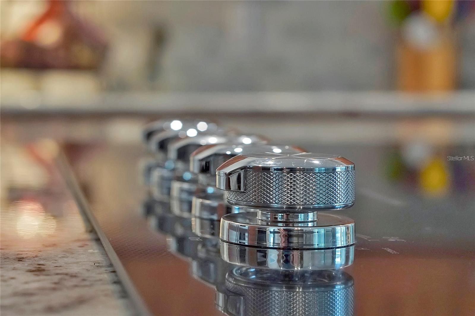 Image 11 of 74 For 7705 Apple Tree Circle