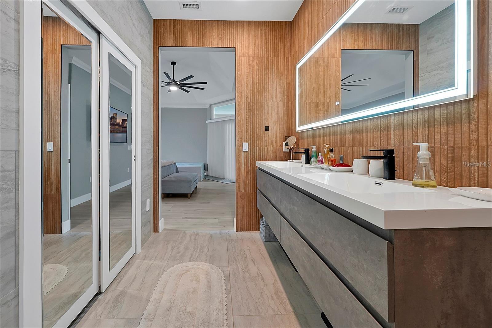 Image 27 of 74 For 7705 Apple Tree Circle