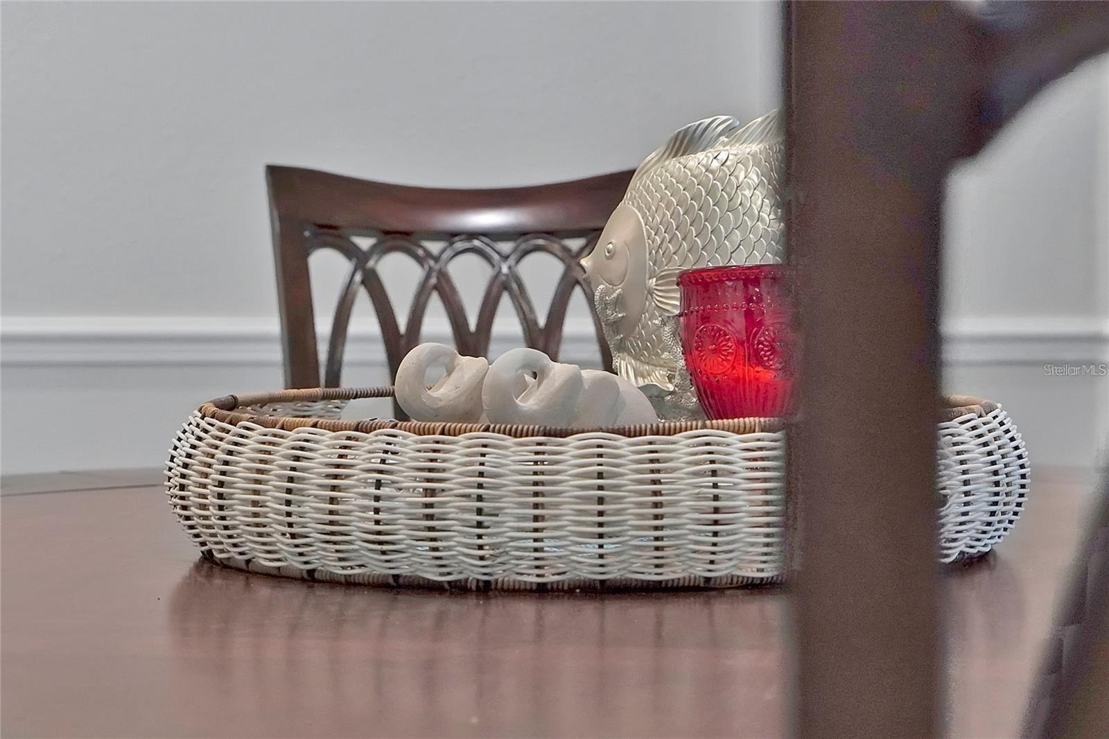 Image 32 of 74 For 7705 Apple Tree Circle