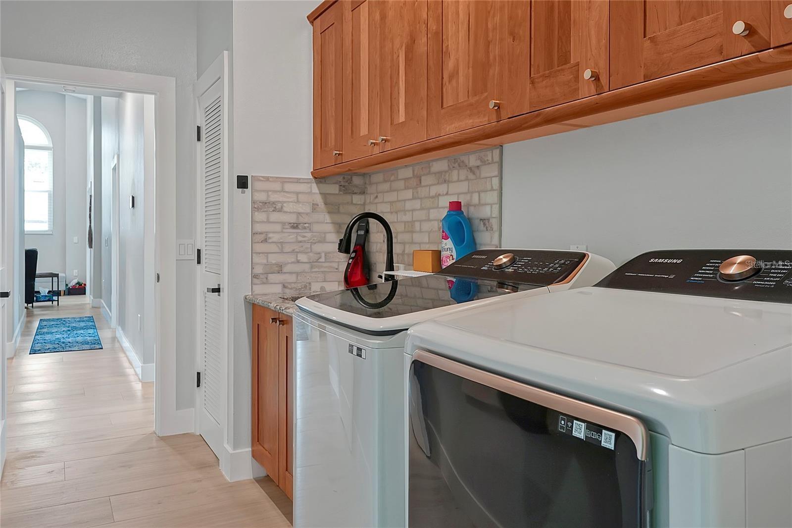 Image 54 of 74 For 7705 Apple Tree Circle