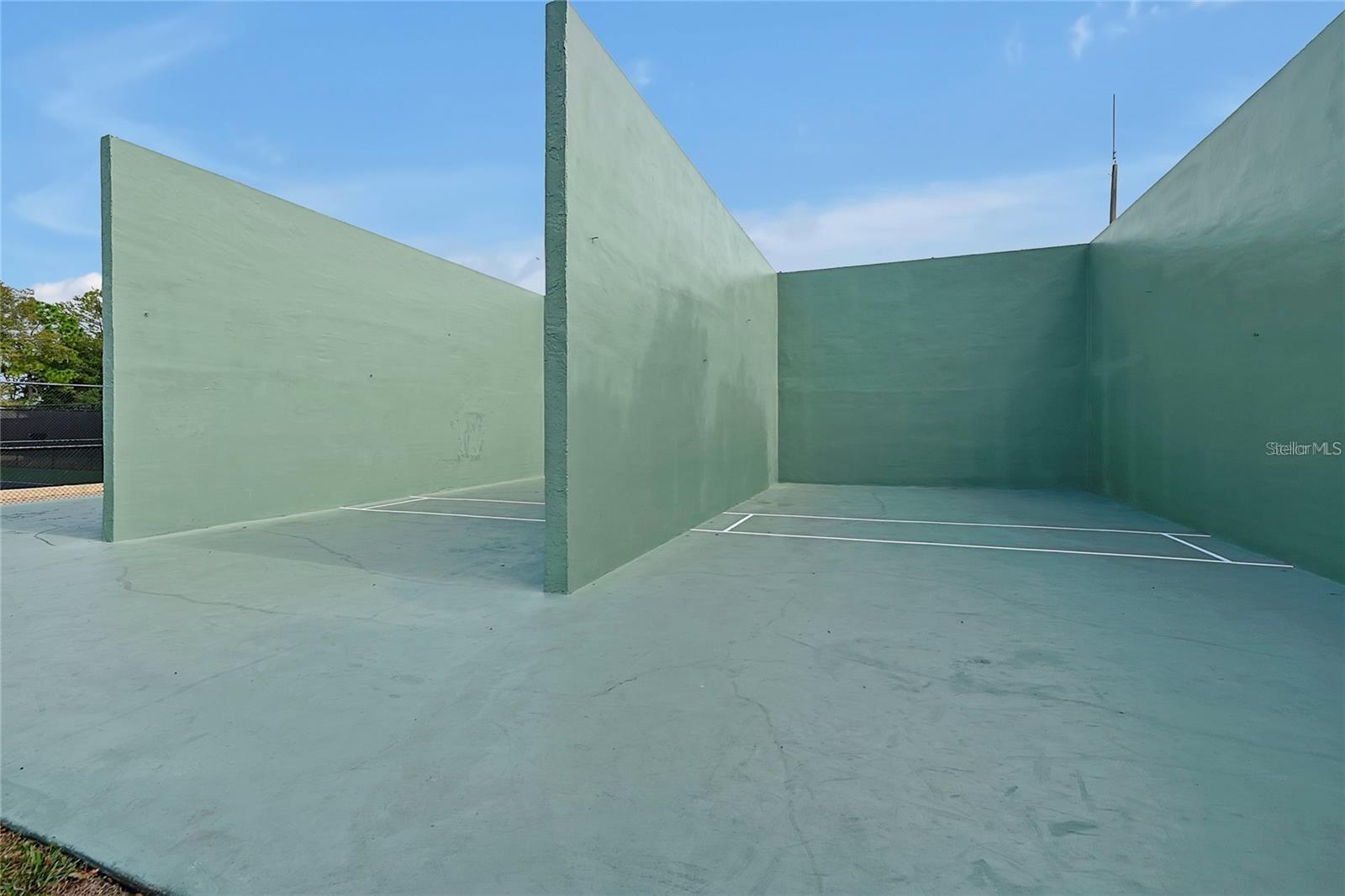 Image 63 of 74 For 7705 Apple Tree Circle