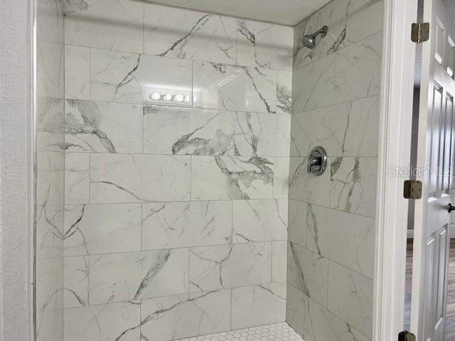 Image 13 of 29 For 898 Farrington Drive