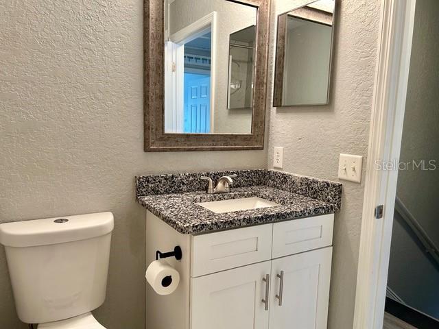 Image 20 of 29 For 898 Farrington Drive