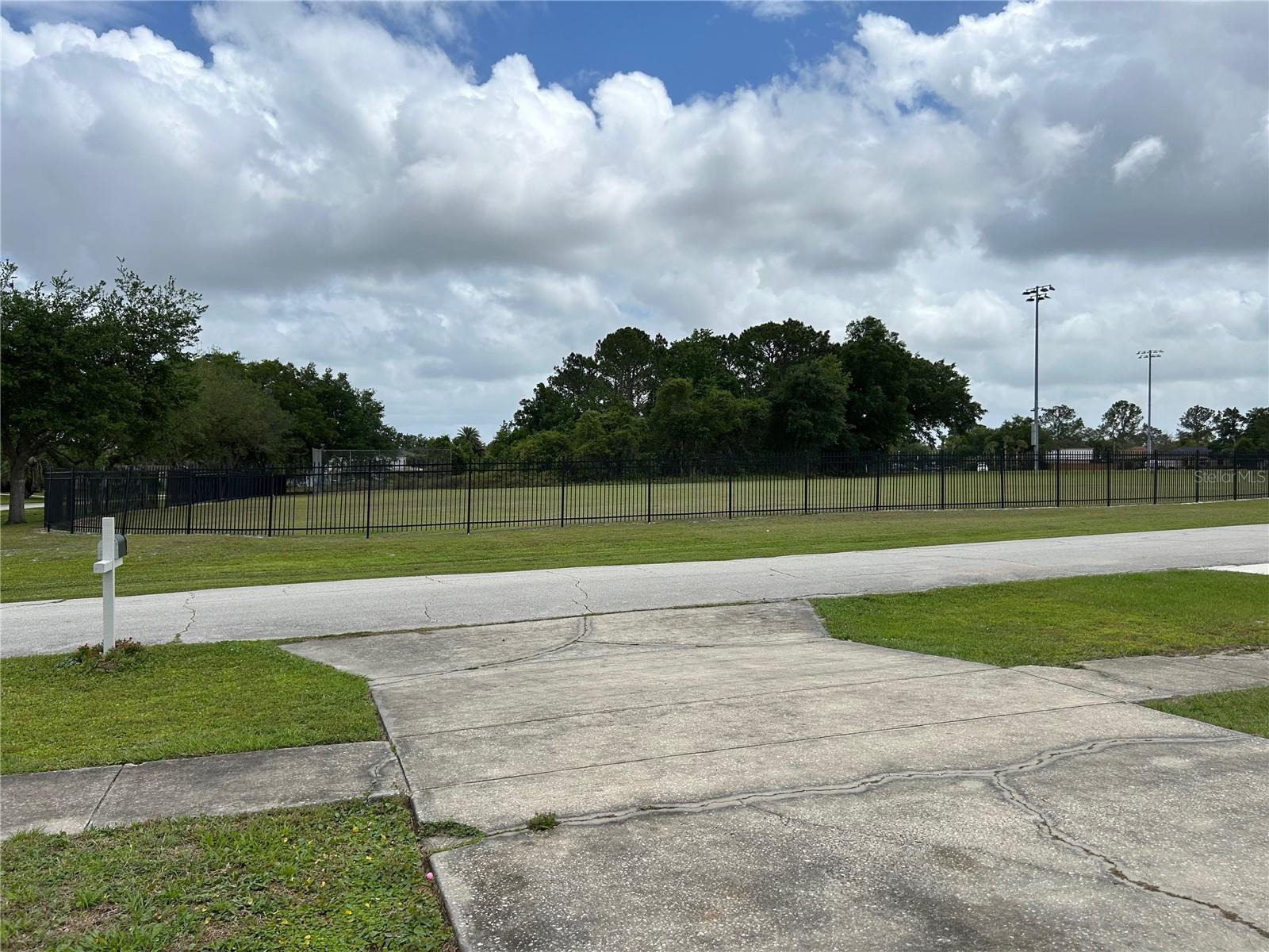 Image 28 of 29 For 898 Farrington Drive