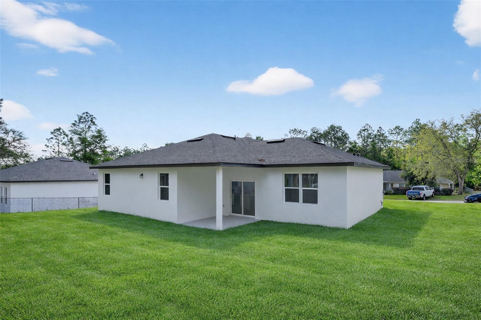 Listing photo id 22 for 99 Goldcoast Place