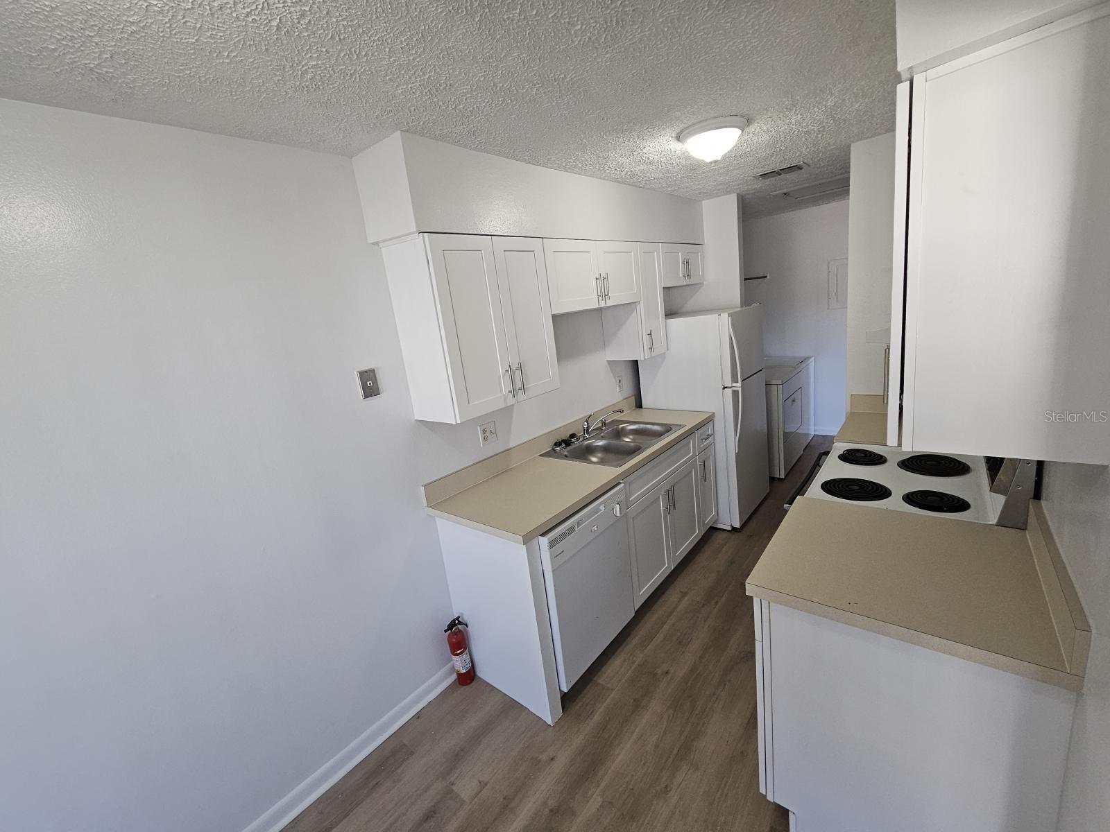 Image 4 of 18 For 2796 Curry Ford Road B