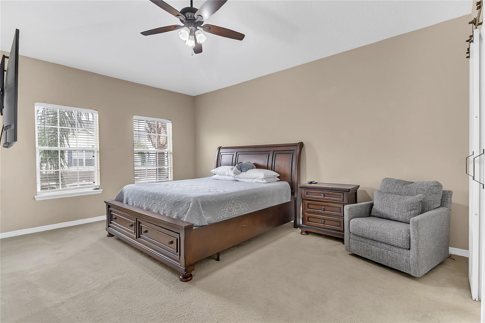 Image 12 of 37 For 572 Pinebranch Circle