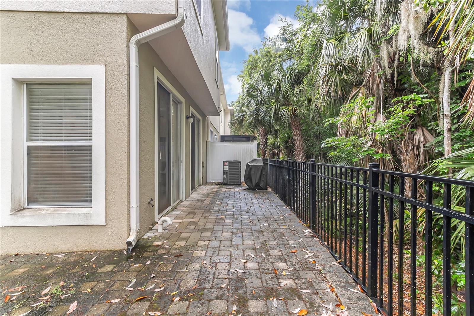 Image 32 of 37 For 572 Pinebranch Circle