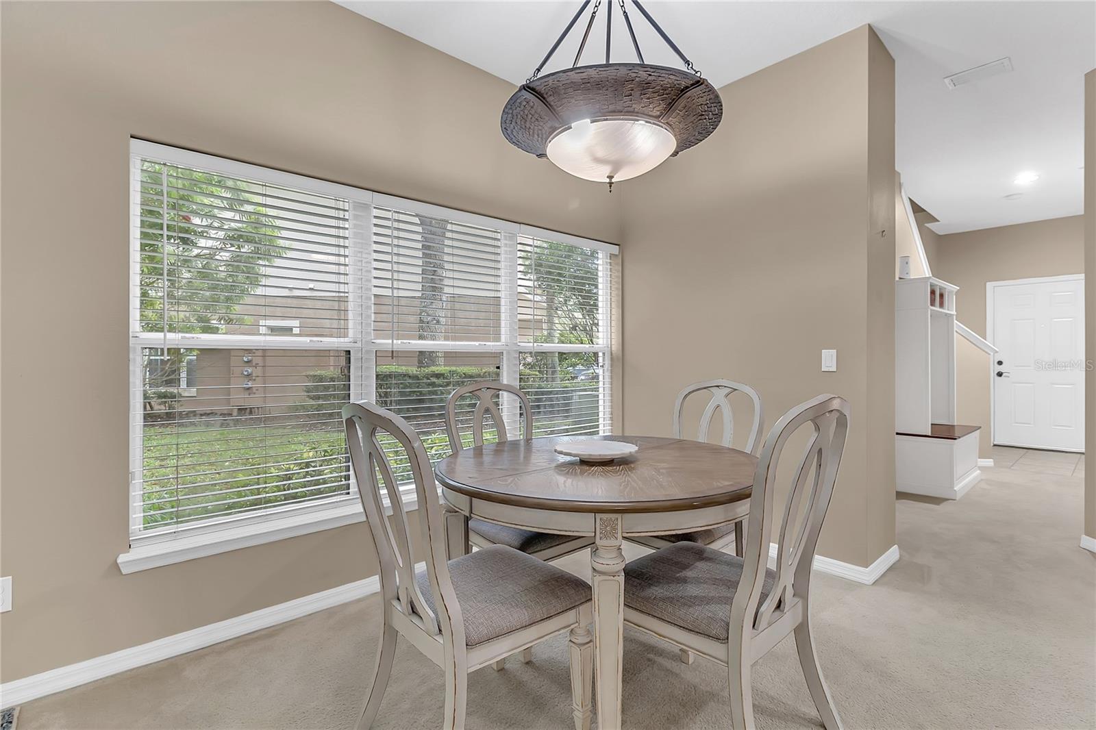 Image 5 of 37 For 572 Pinebranch Circle