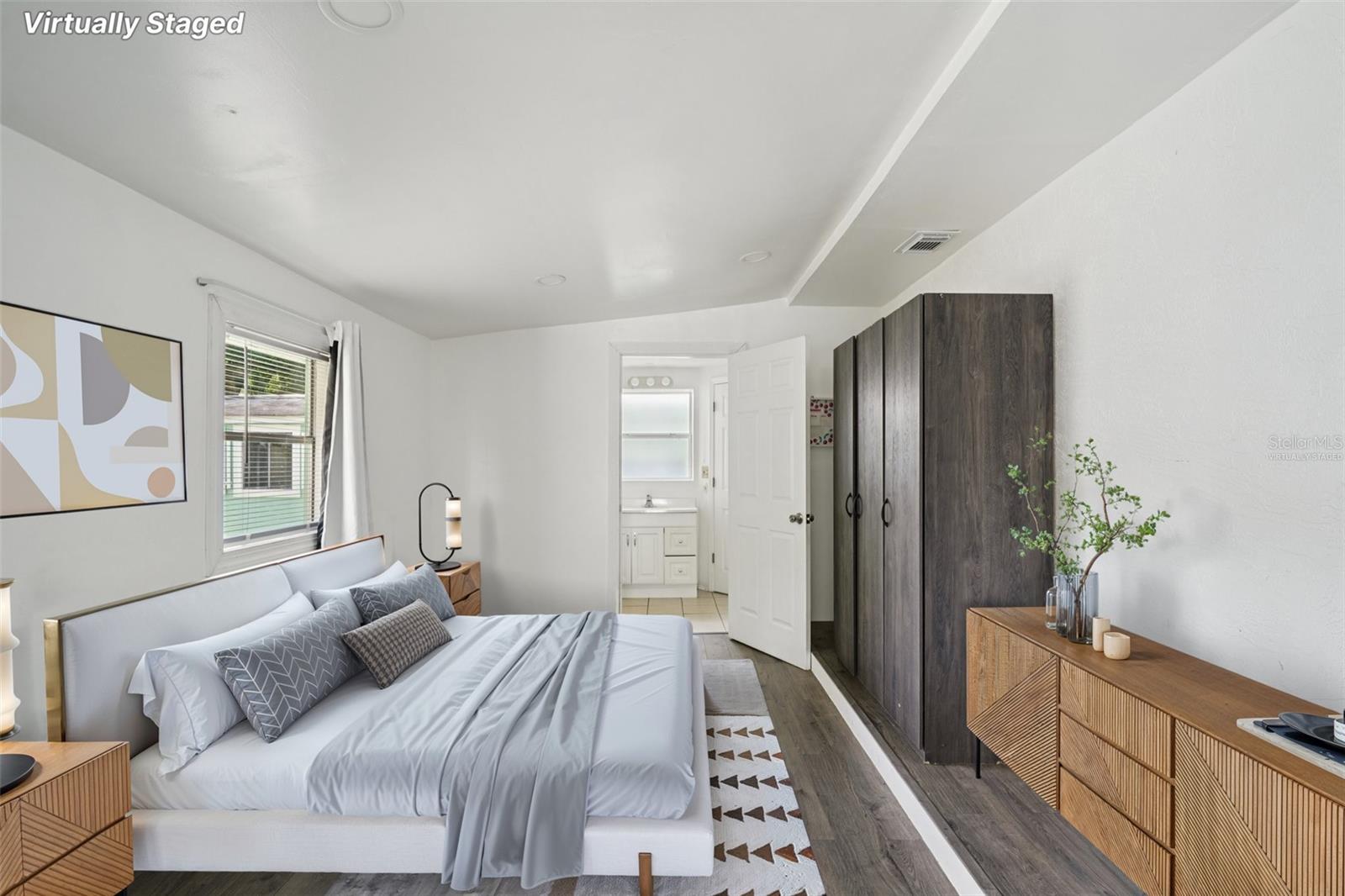 Image 14 of 26 For 12385 135th Court