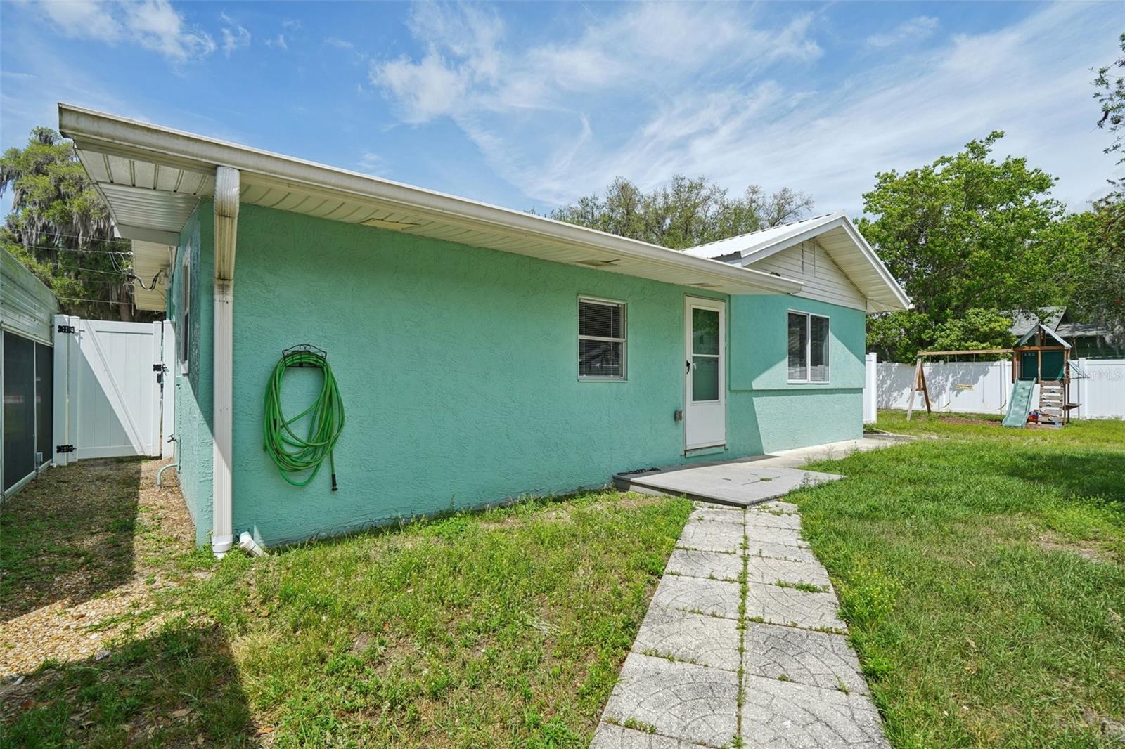 Image 21 of 26 For 12385 135th Court