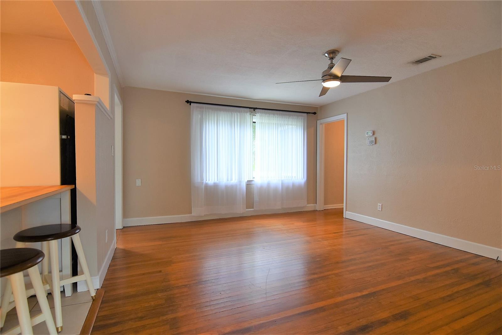 Image 10 of 23 For 3225 Palmer Street