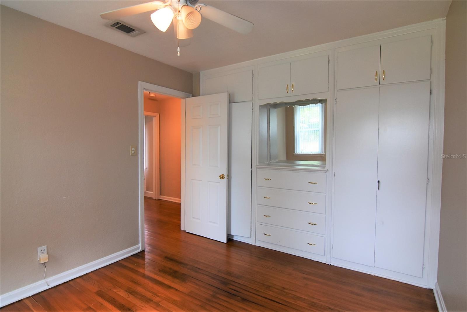 Image 16 of 23 For 3225 Palmer Street