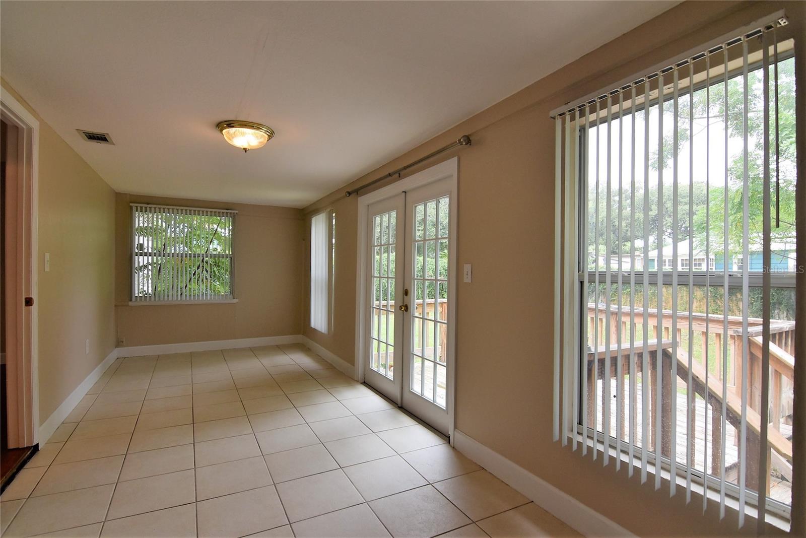 Image 18 of 23 For 3225 Palmer Street