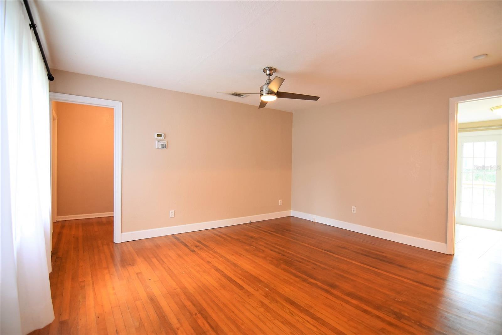 Image 4 of 23 For 3225 Palmer Street