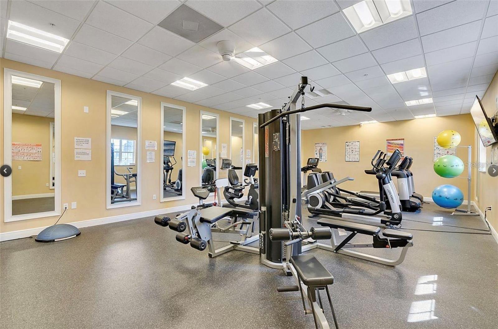 Image 18 of 28 For 2711 Oakwater Drive 116