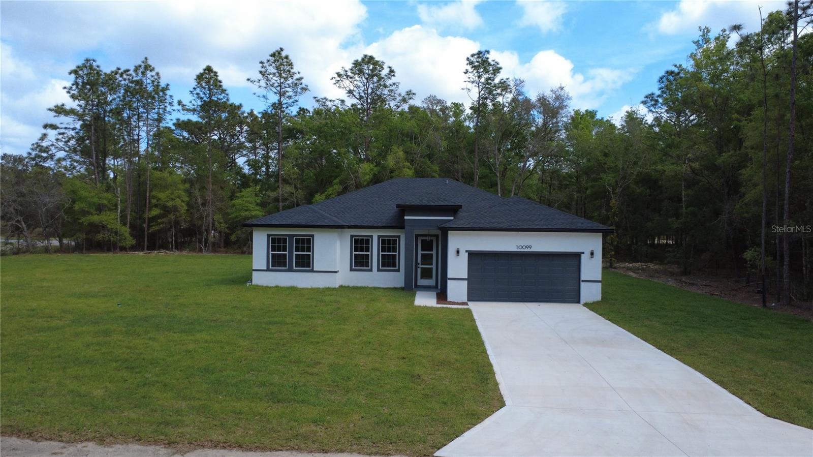 Listing photo id 0 for 10099 Carib Way