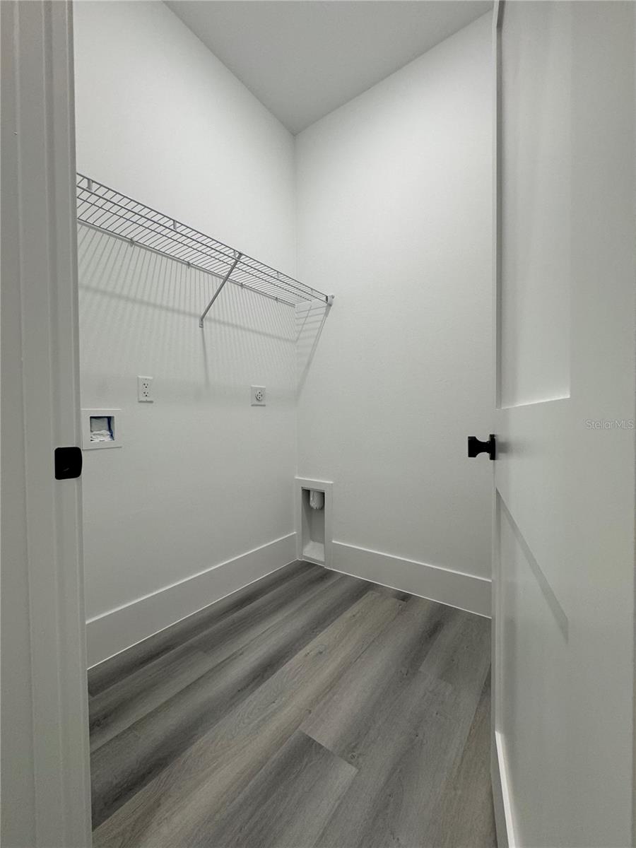 Listing photo id 19 for 10099 Carib Way