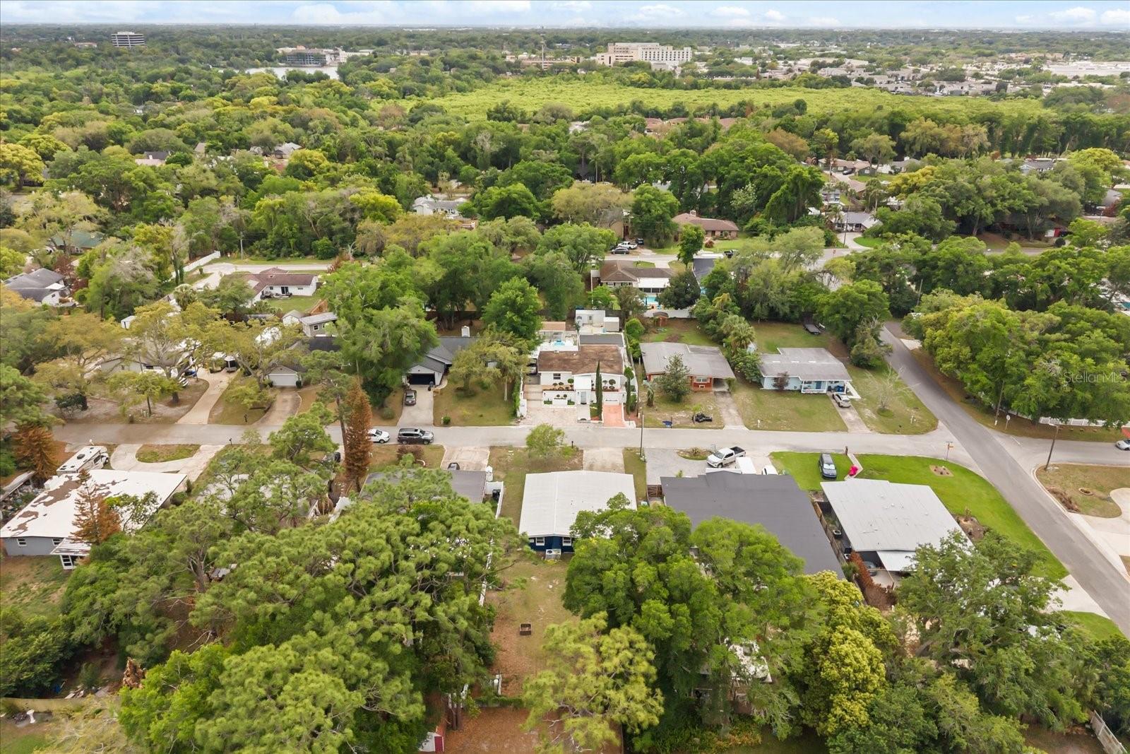 Image 32 of 35 For 609 Highland Street