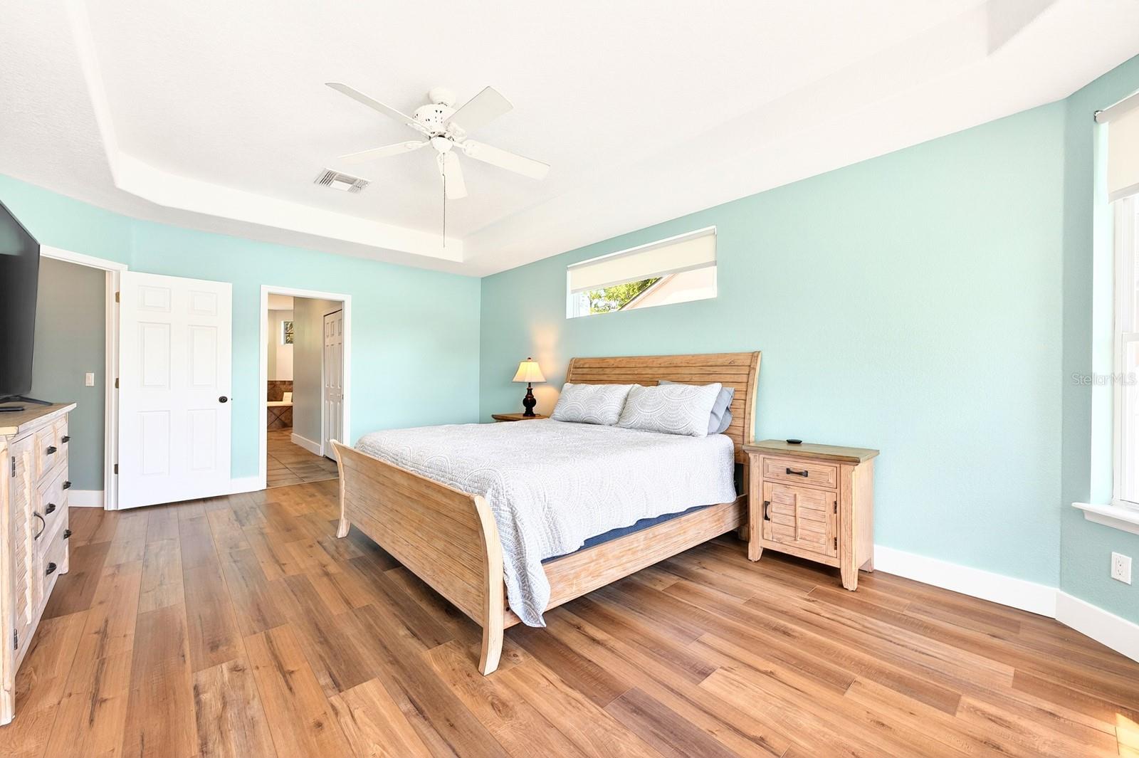 Image 15 of 38 For 1047 Willa Lake Circle