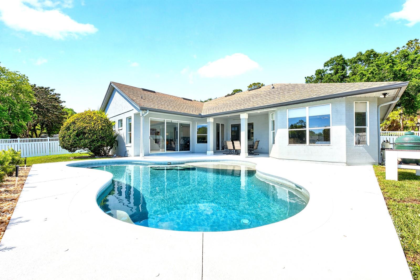 Image 2 of 38 For 1047 Willa Lake Circle