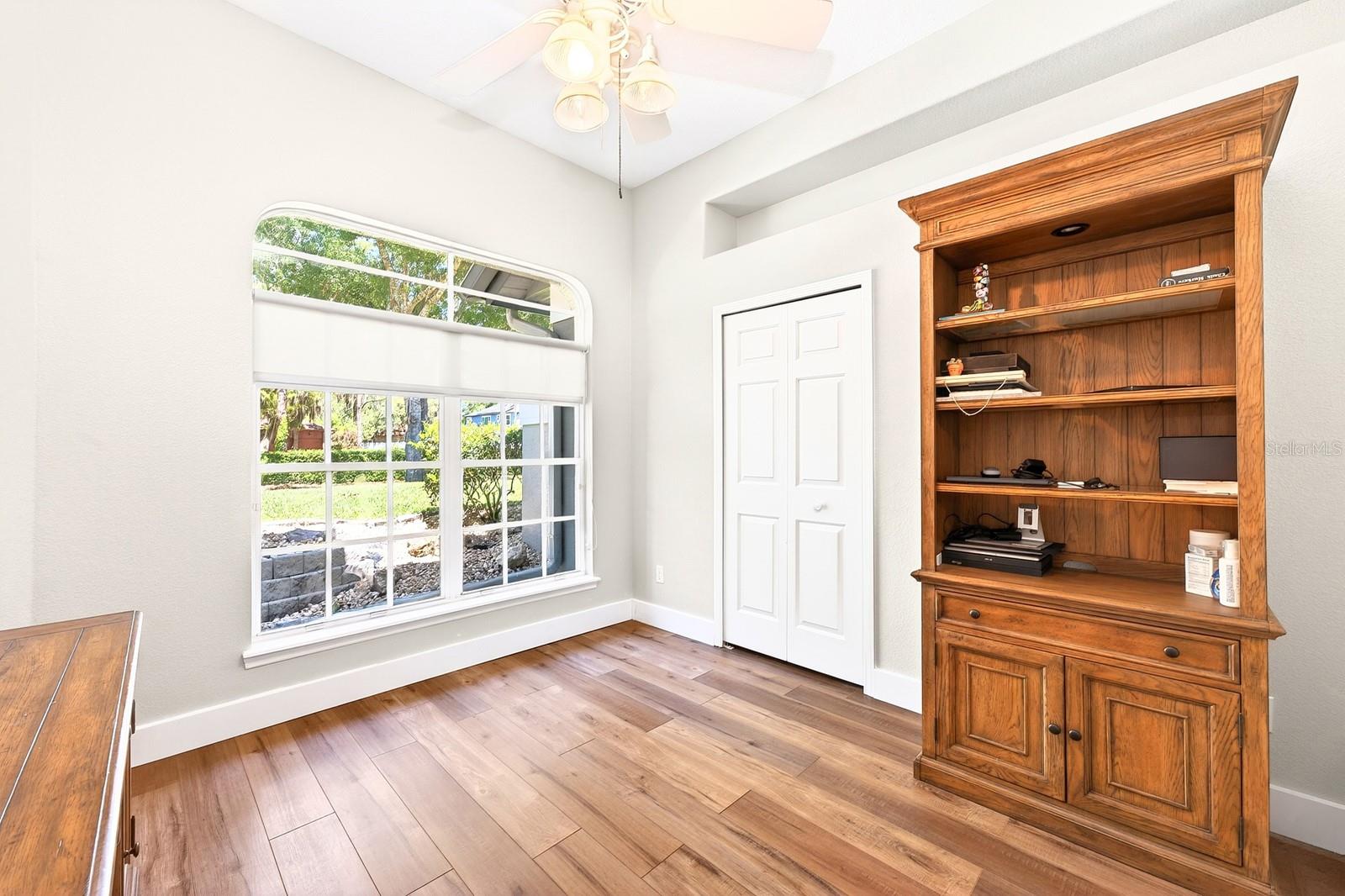 Image 22 of 38 For 1047 Willa Lake Circle