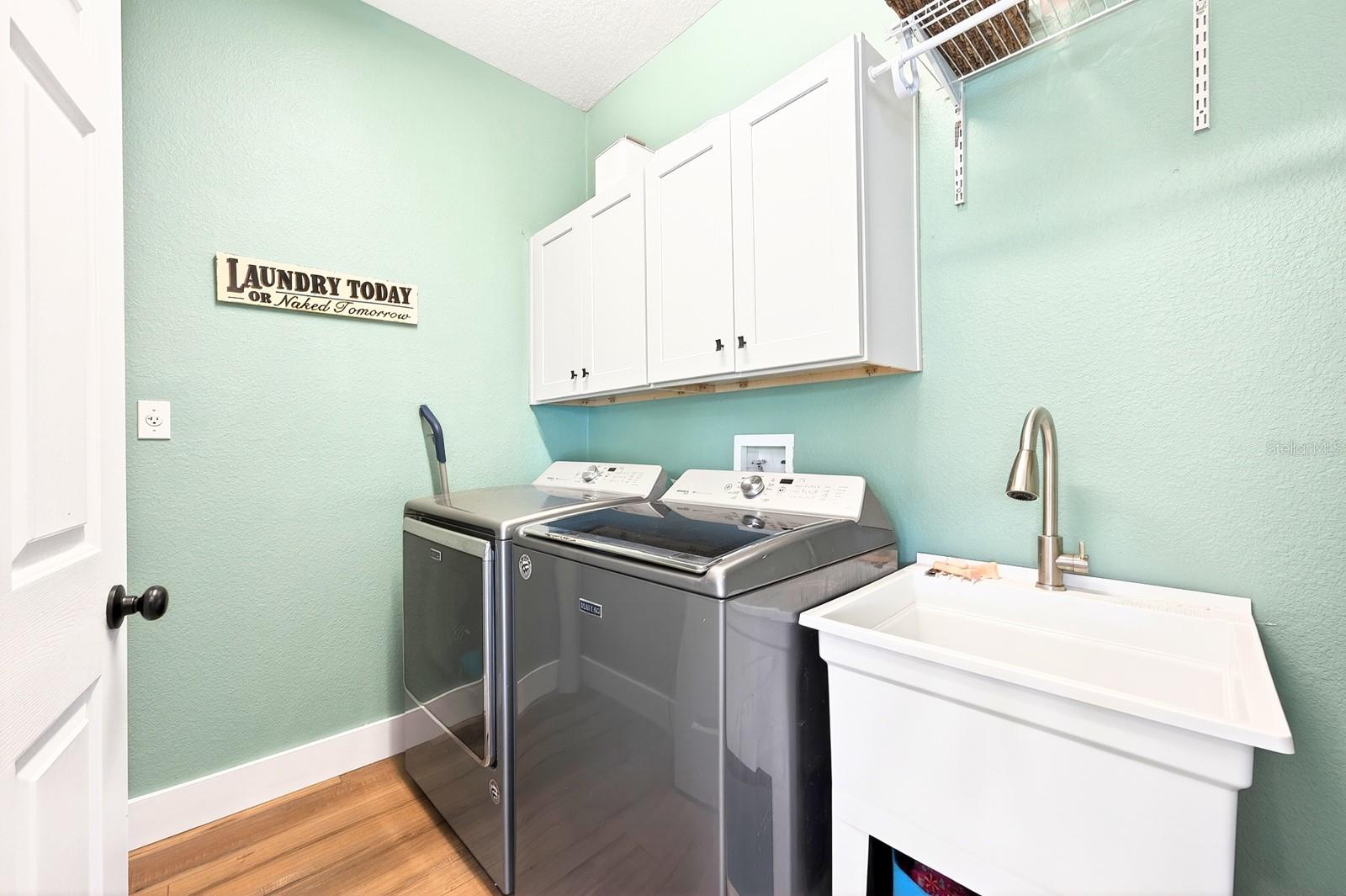 Image 23 of 38 For 1047 Willa Lake Circle