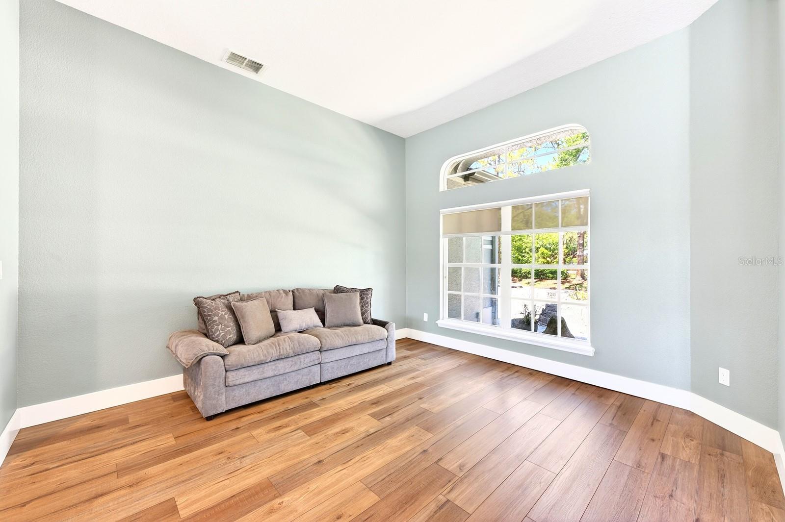 Image 35 of 38 For 1047 Willa Lake Circle