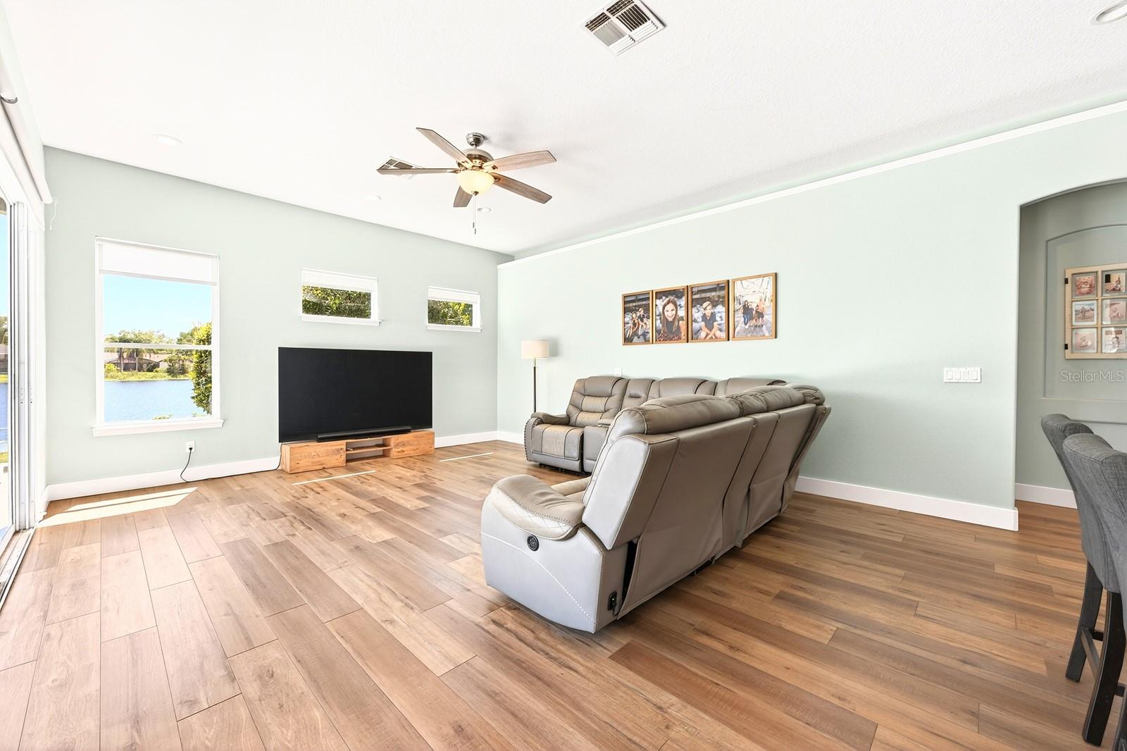 Image 37 of 38 For 1047 Willa Lake Circle