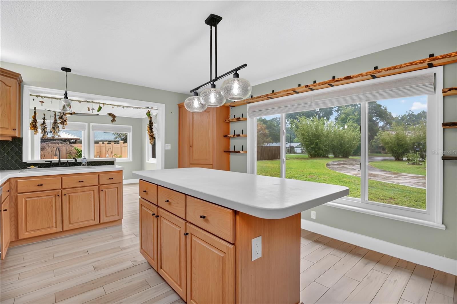 Image 10 of 33 For 1029 Glenwood Road