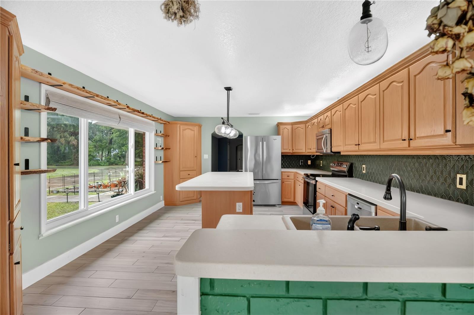 Image 12 of 33 For 1029 Glenwood Road