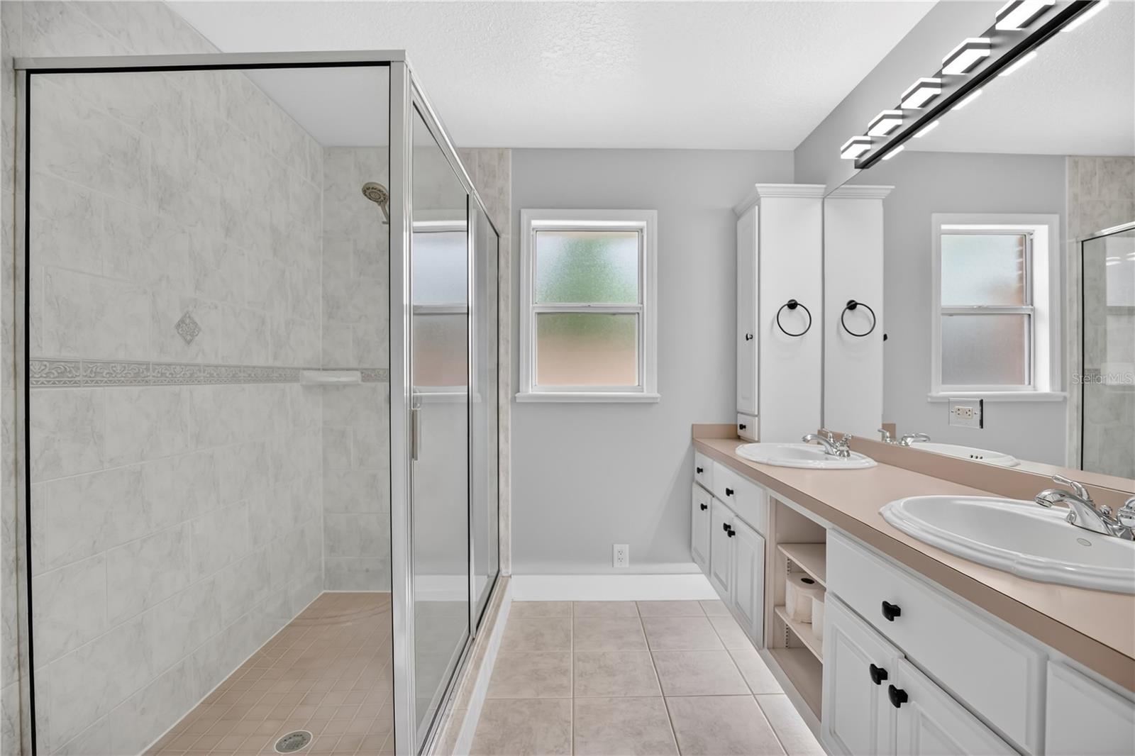 Image 17 of 33 For 1029 Glenwood Road