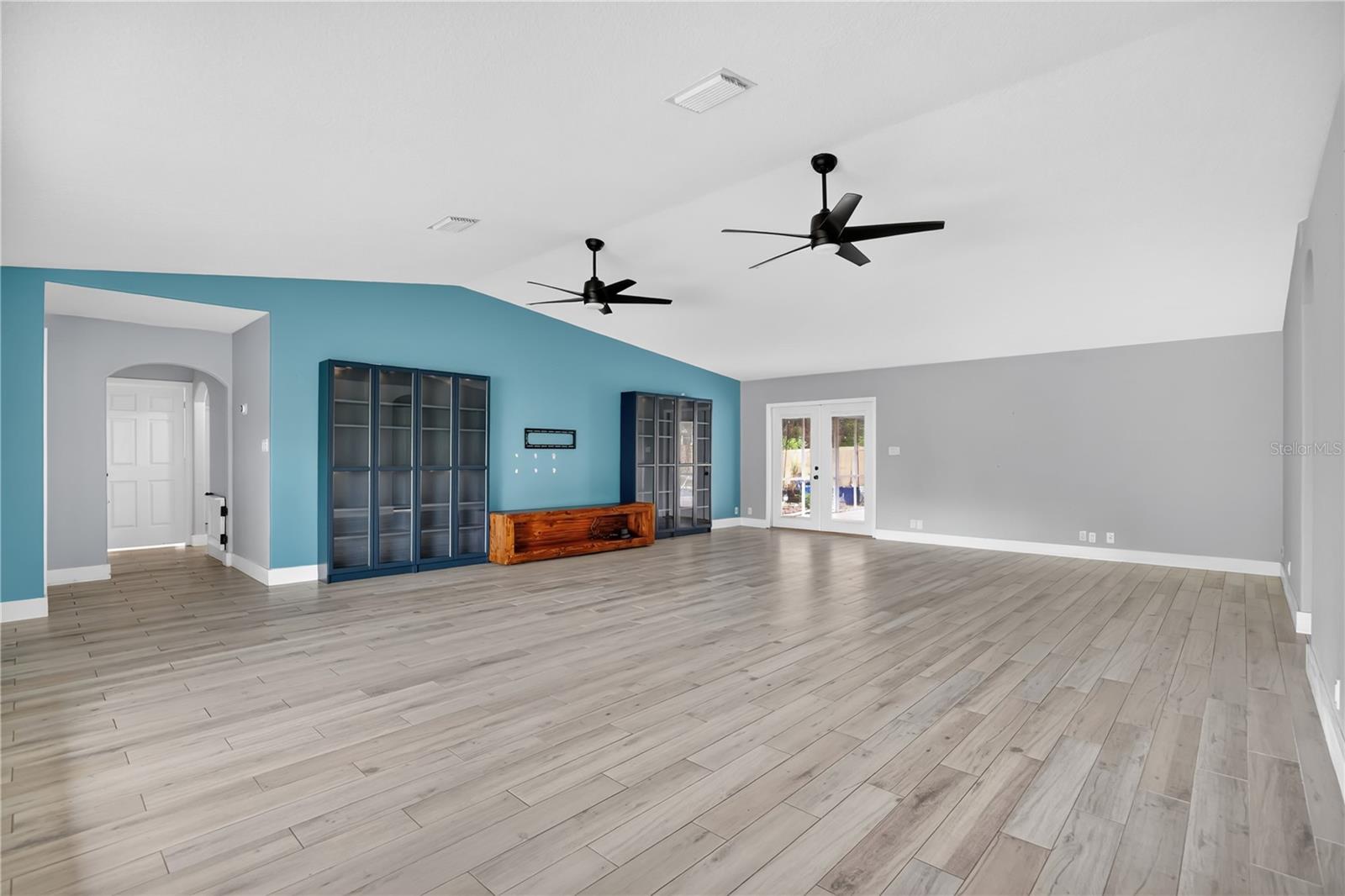 Image 4 of 33 For 1029 Glenwood Road