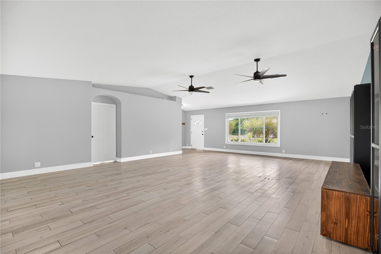 Image 7 of 33 For 1029 Glenwood Road