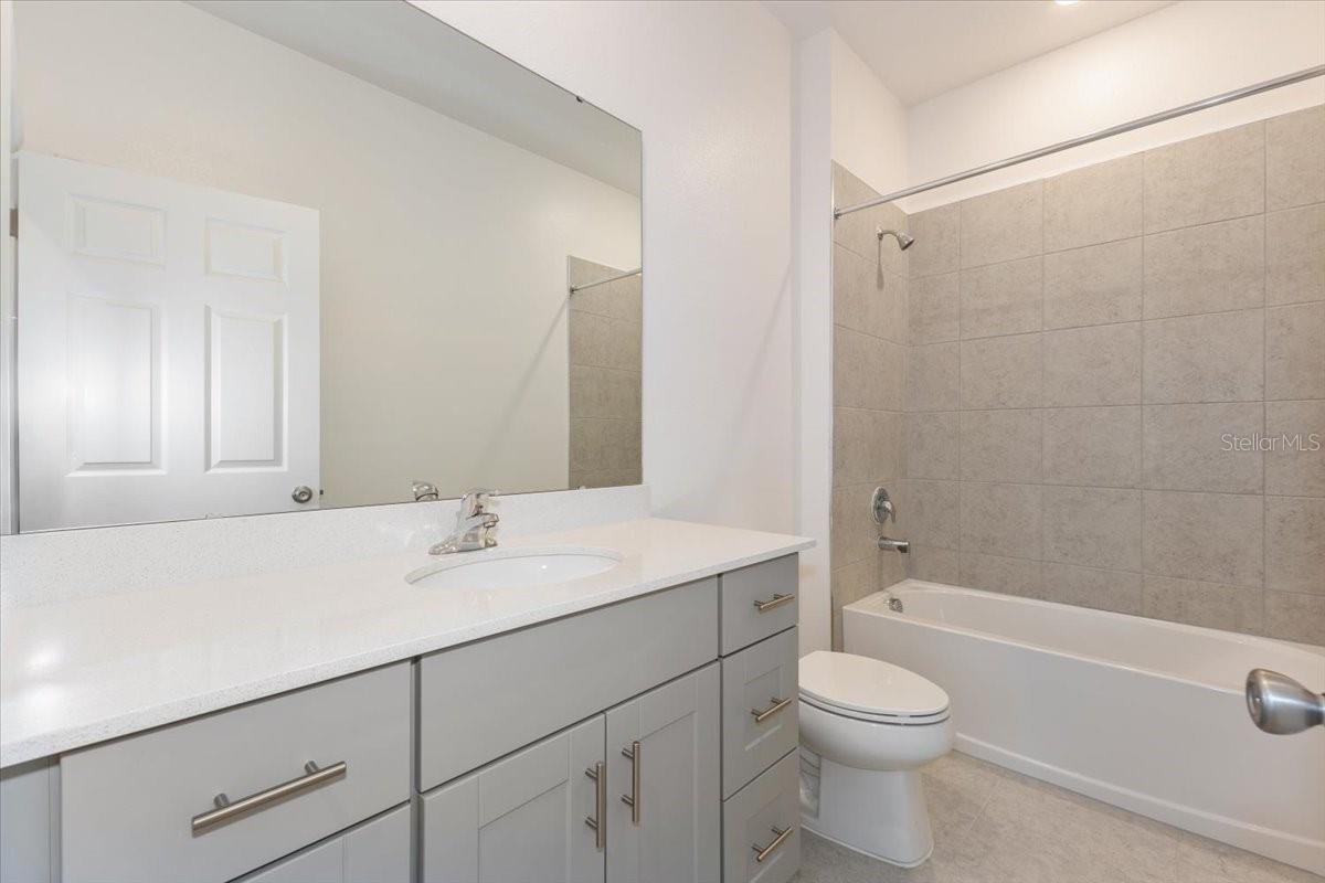 Image 5 of 18 For 243 Fredericksburg Avenue