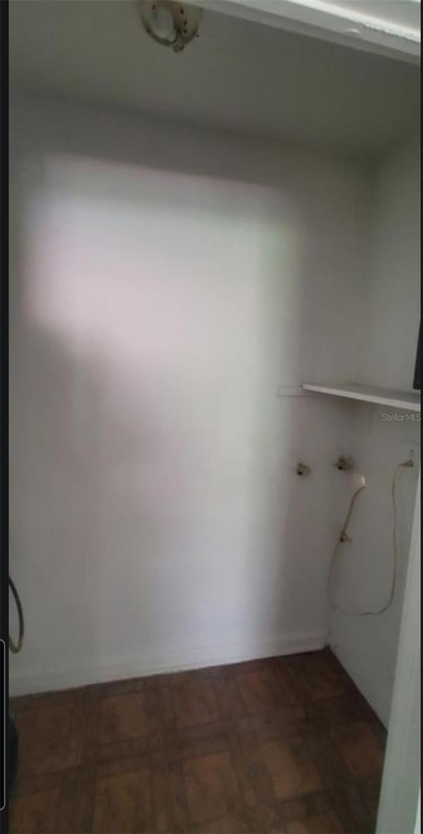 Listing photo id 16 for 6923 Anoka Drive