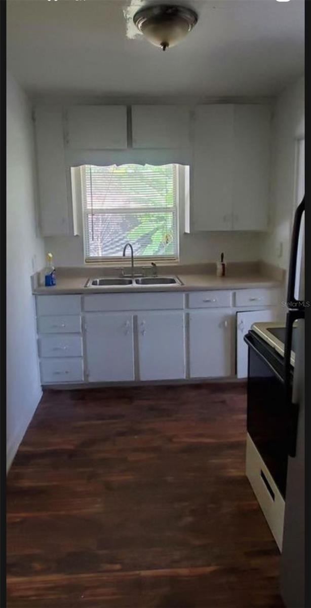 Listing photo id 22 for 6923 Anoka Drive