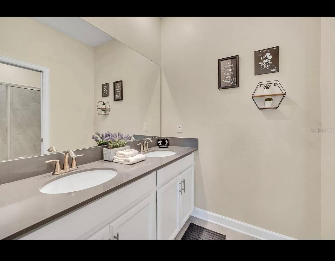 Image 16 of 43 For 740 Drop Shot Drive