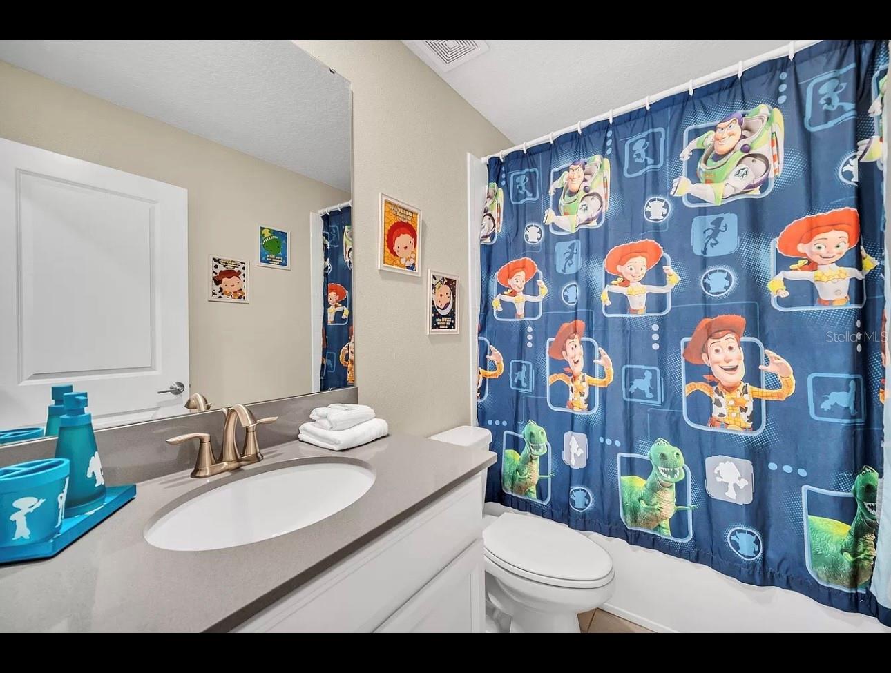 Image 18 of 43 For 740 Drop Shot Drive