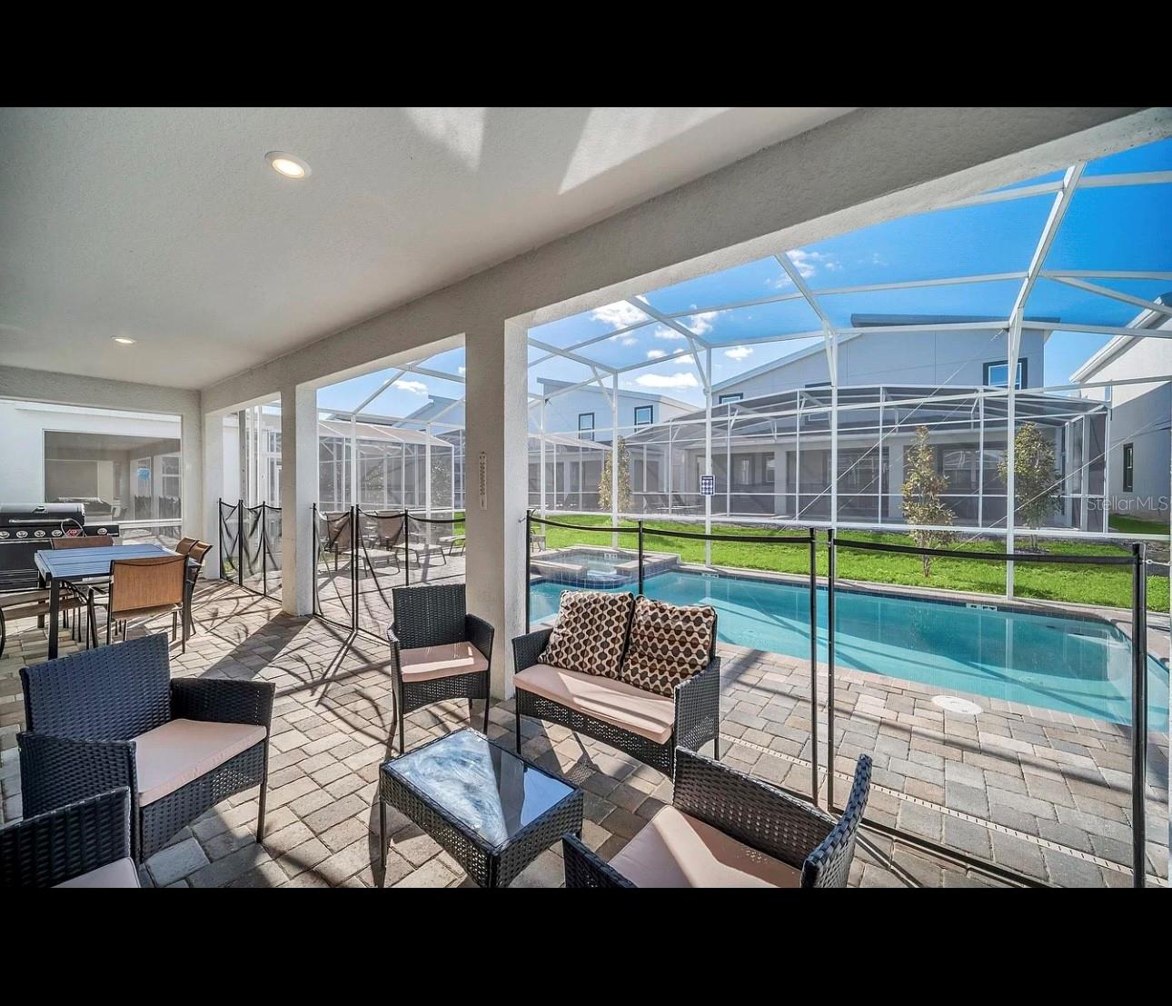 Image 23 of 43 For 740 Drop Shot Drive