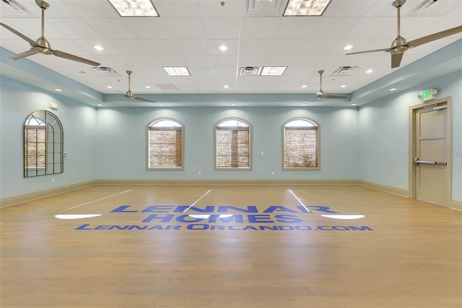 Image 36 of 43 For 740 Drop Shot Drive